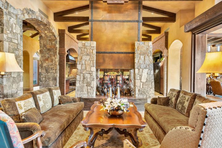 Living Room 2_1 (Small)