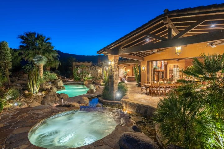 Pool Spa Outdoor Dining_ Sunset_1 (Small)